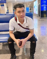 tân